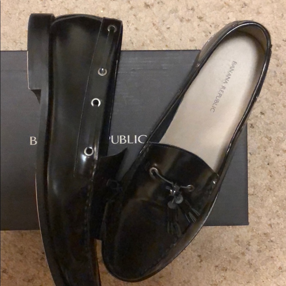 Shoes - Picture 2 of 5
